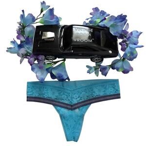 Victoria's Secret NWT Blue Lace Thong Women S
